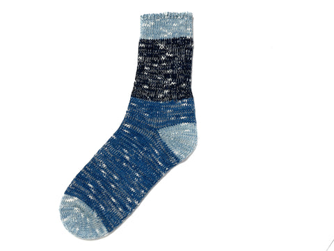 手編みのような藍染の靴下